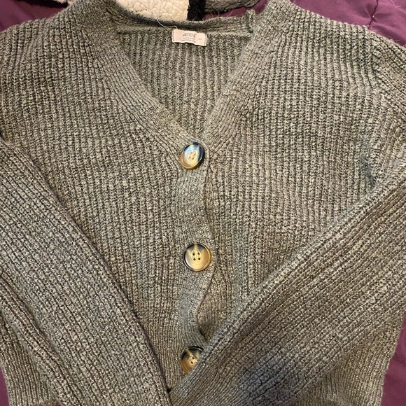 Dropped Cardigan - Picture 2 of 3